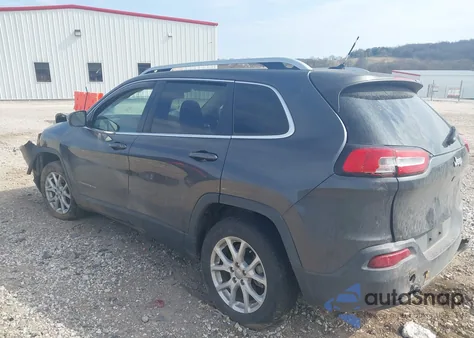 2015 Jeep Cherokee Latitude z USA, uszkodzony, nr VIN 1C4PJLCB8FW720940